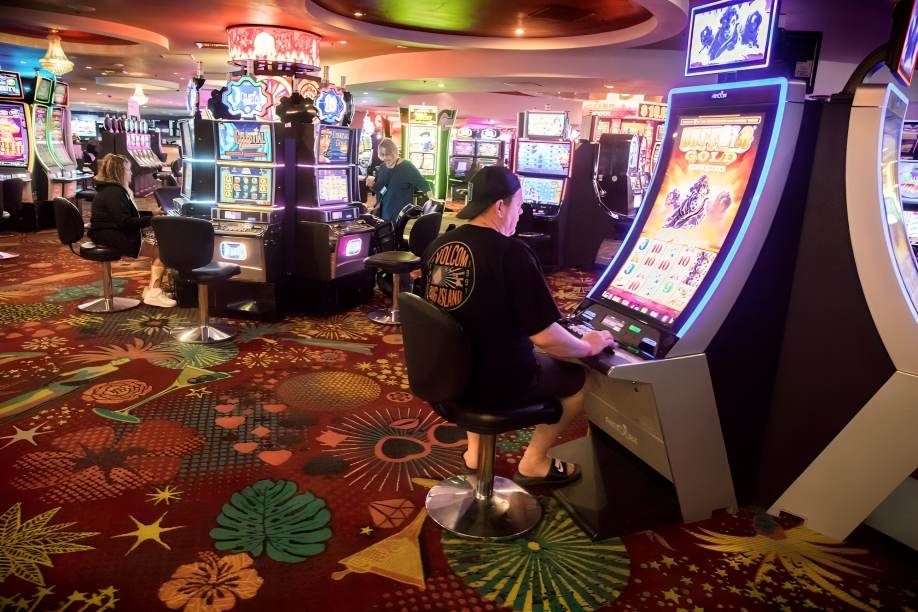 Casinos Use Technology To Attract Tourists